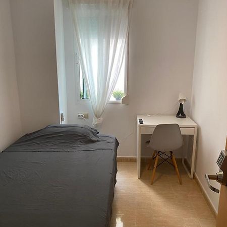ולנסיה Single Room In My Apartment At The Beach מראה חיצוני תמונה