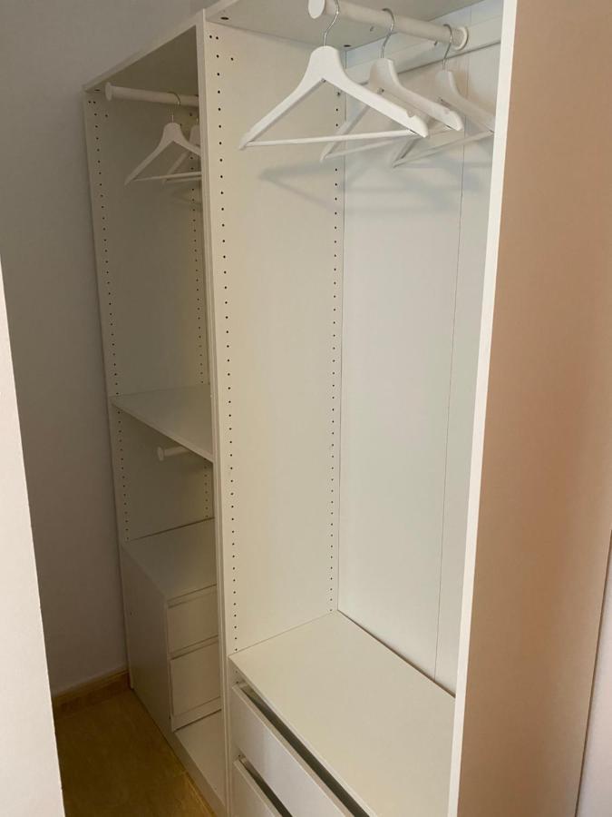 ולנסיה Single Room In My Apartment At The Beach מראה חיצוני תמונה